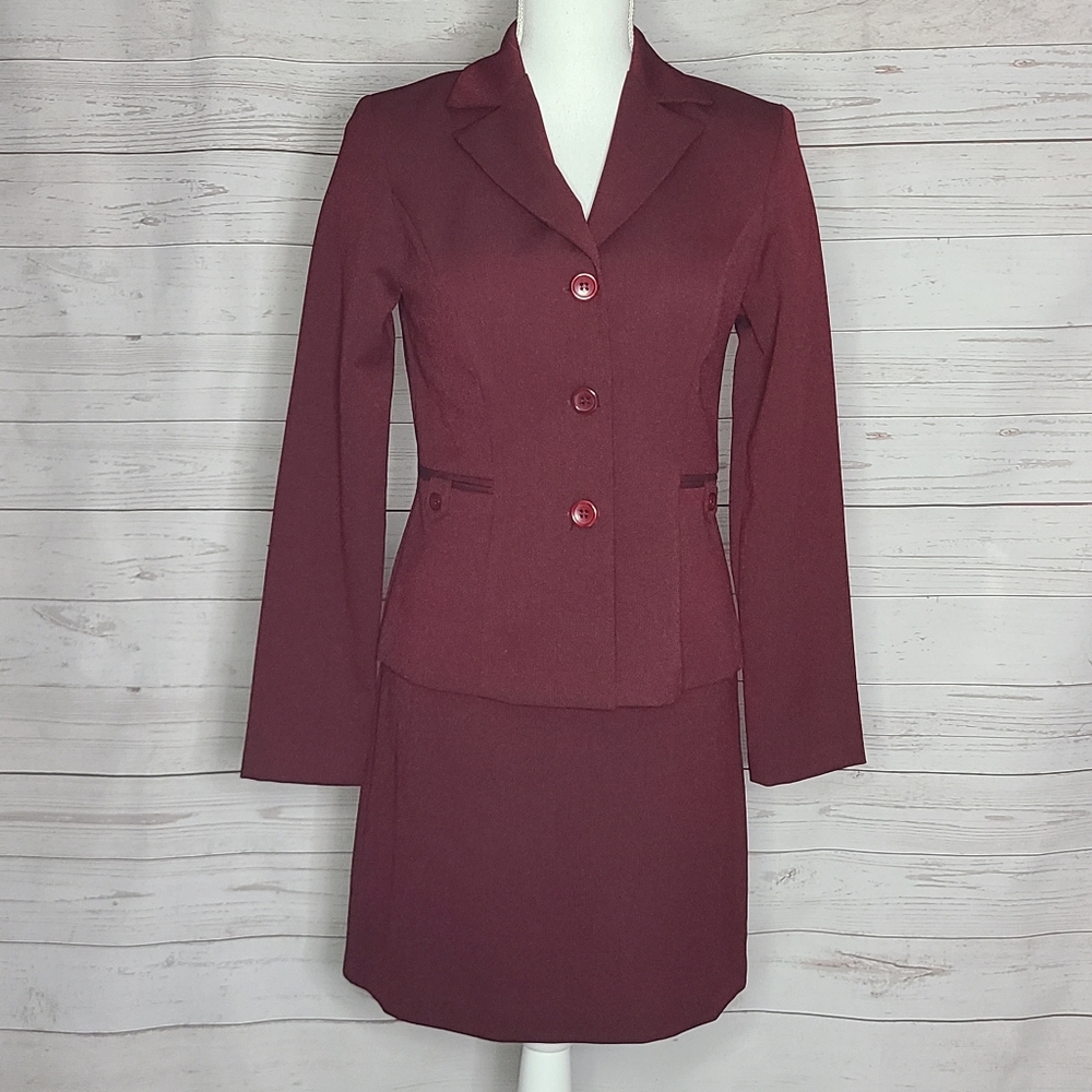 Steps Maroon Blazer Skirt Set w/top